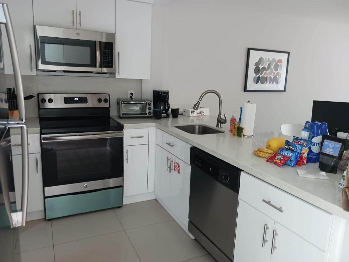 Designer River View Apartments Fort Lauderdale Bagian luar foto