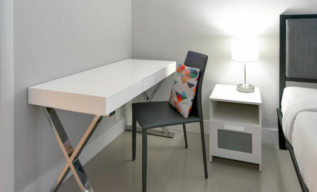 Designer River View Apartments Fort Lauderdale Bagian luar foto