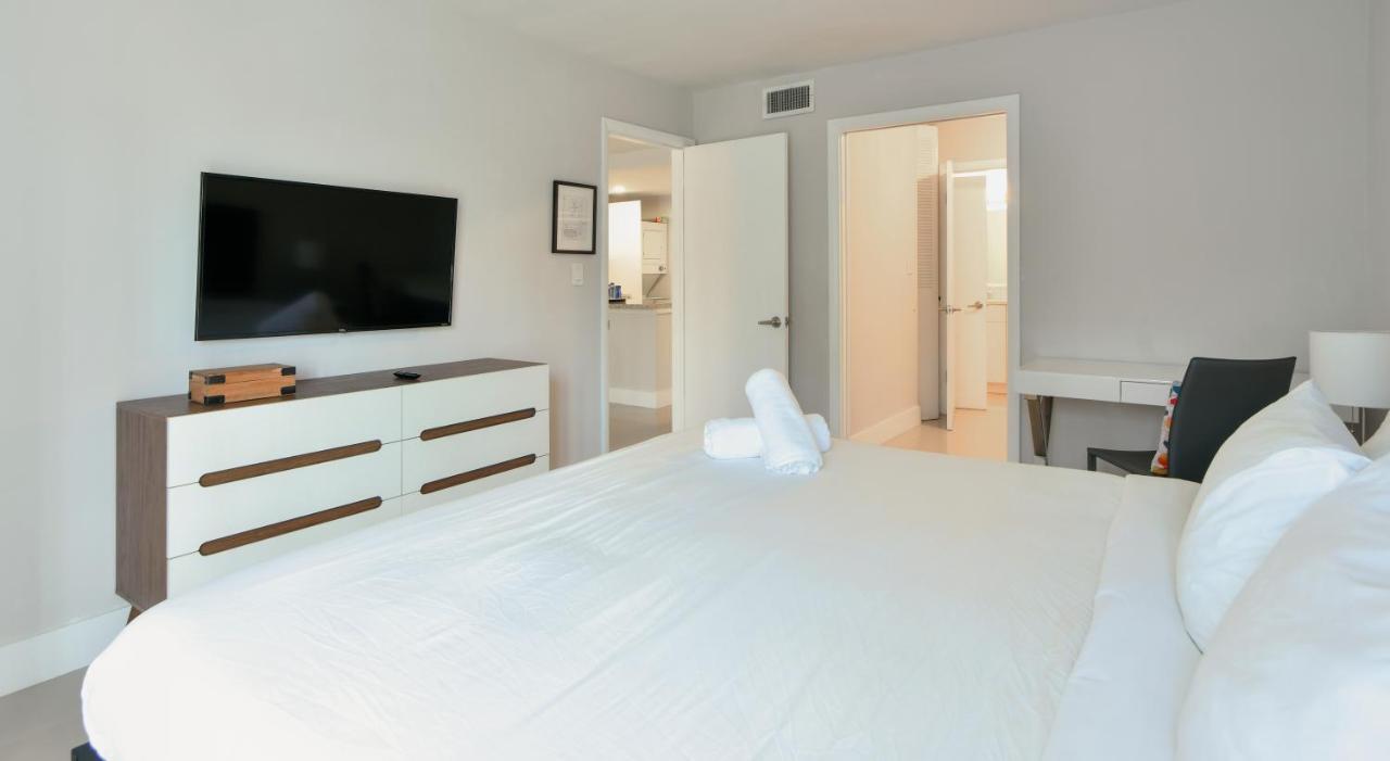 Designer River View Apartments Fort Lauderdale Bagian luar foto