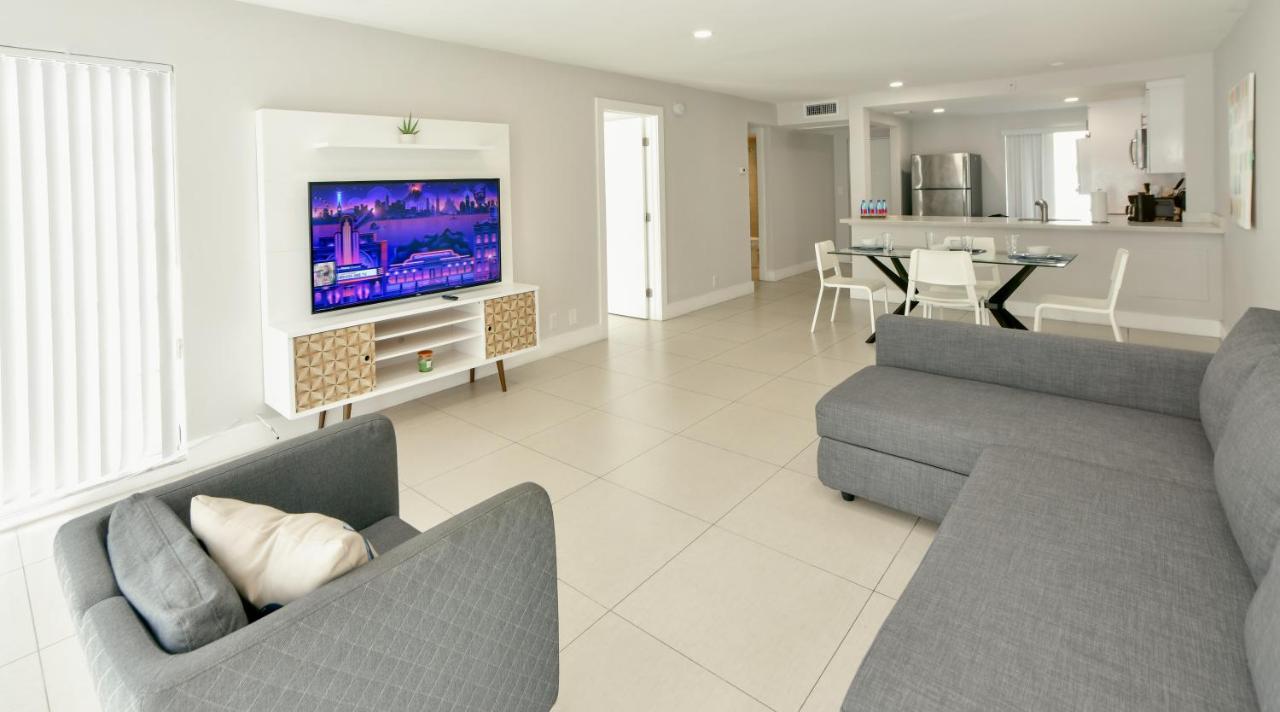 Designer River View Apartments Fort Lauderdale Bagian luar foto