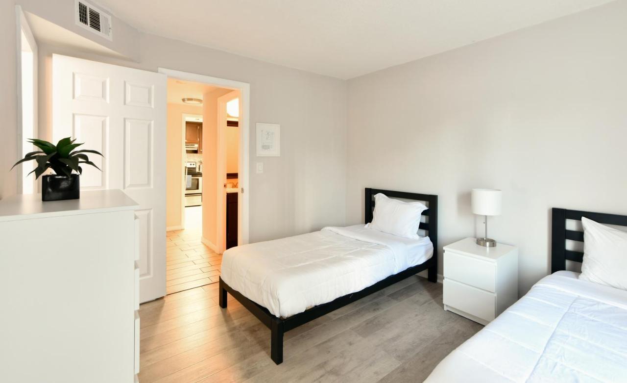 Designer River View Apartments Fort Lauderdale Bagian luar foto