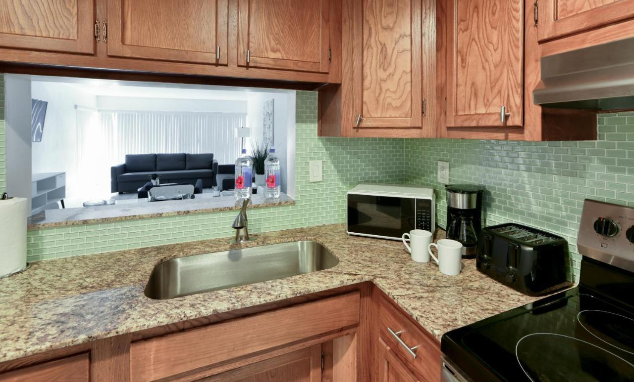 Designer River View Apartments Fort Lauderdale Bagian luar foto