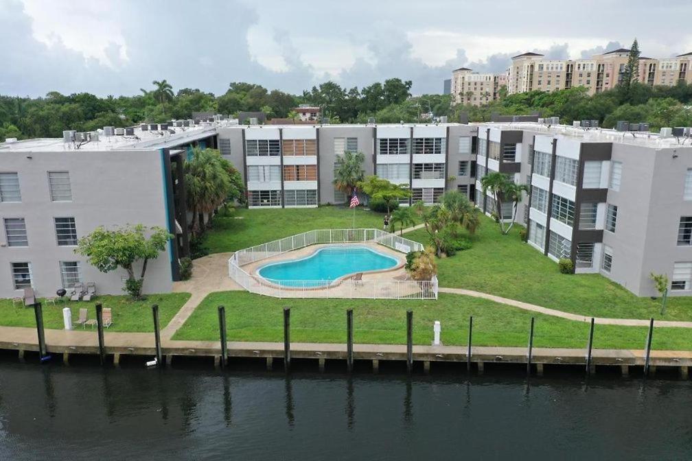 Designer River View Apartments Fort Lauderdale Bagian luar foto