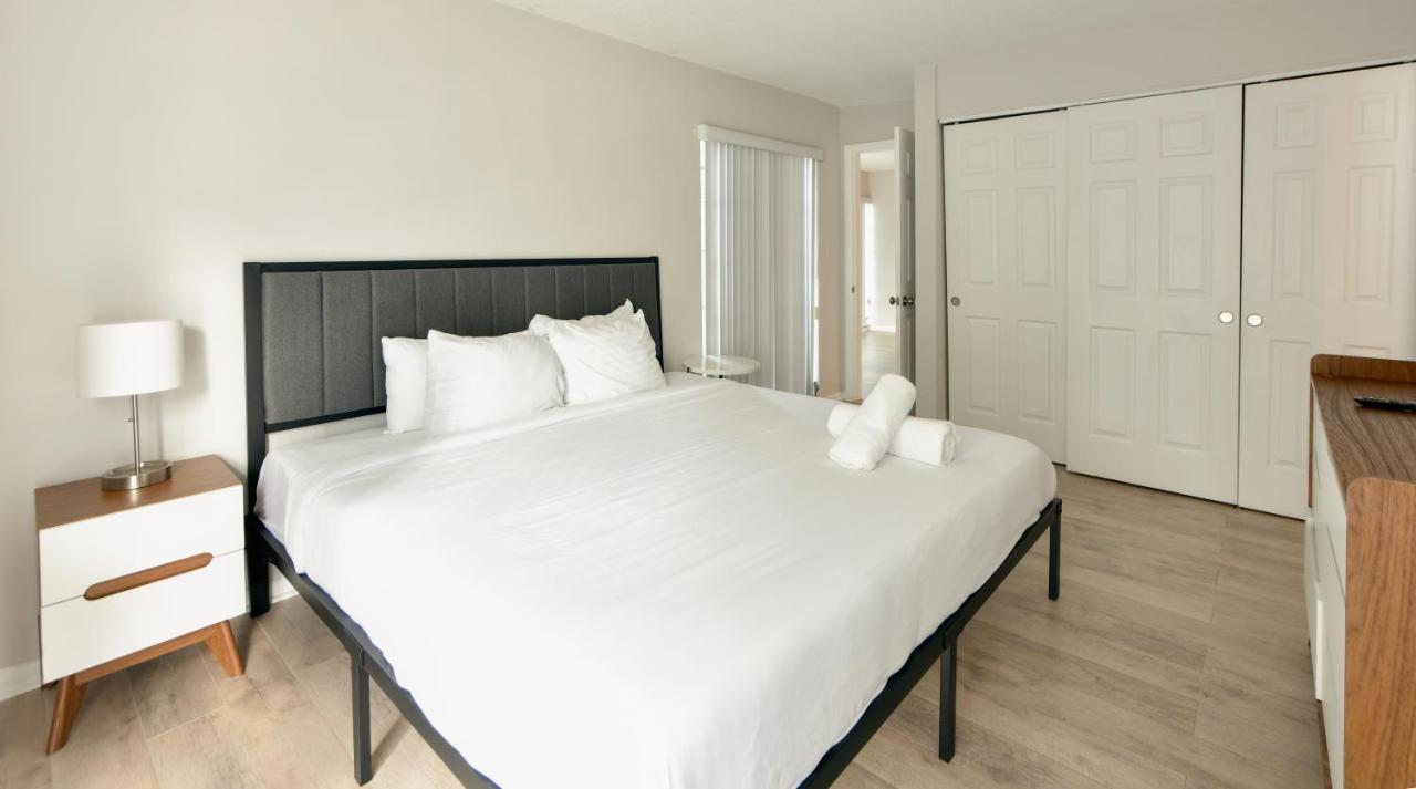 Designer River View Apartments Fort Lauderdale Bagian luar foto
