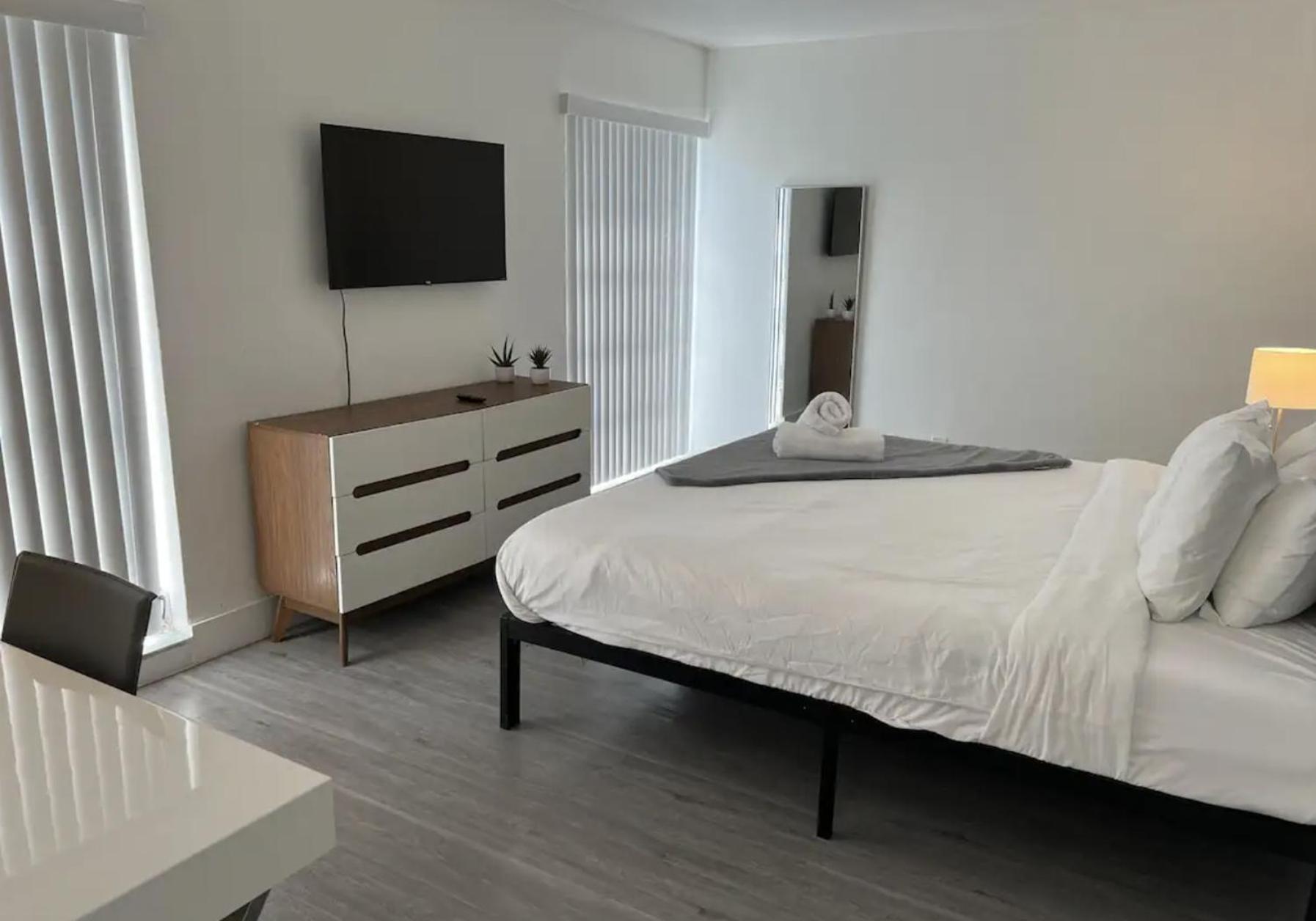 Designer River View Apartments Fort Lauderdale Bagian luar foto